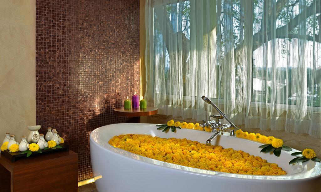Golkonda & Hotel Hyderabad
